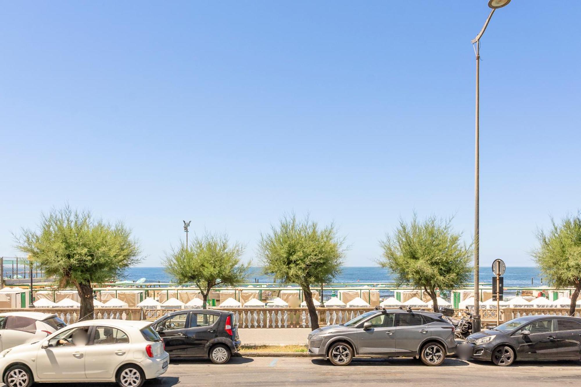 Bagni Pancaldi Sea View Apartment! Livorno Buitenkant foto